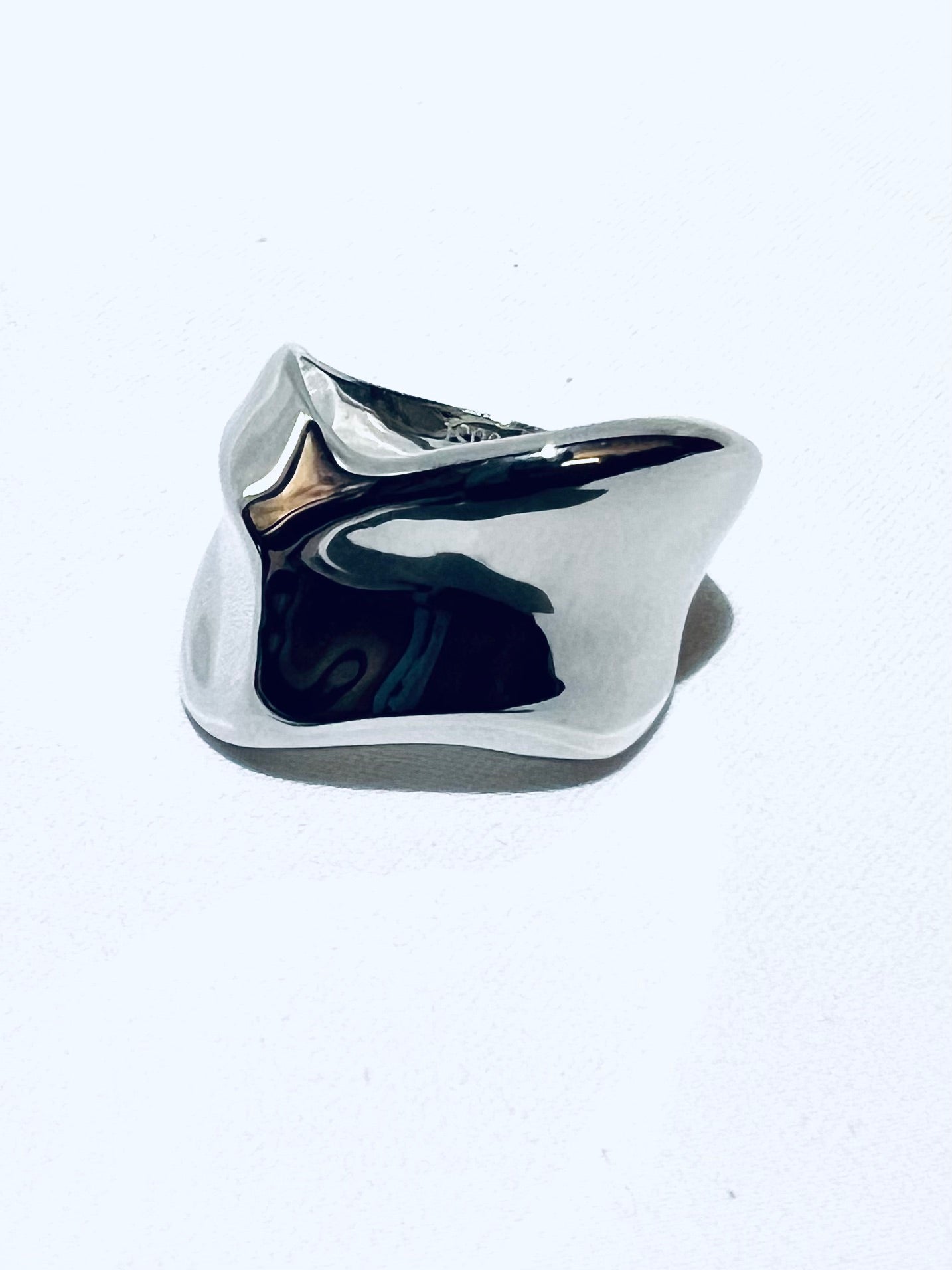 Wave Square Top Ring