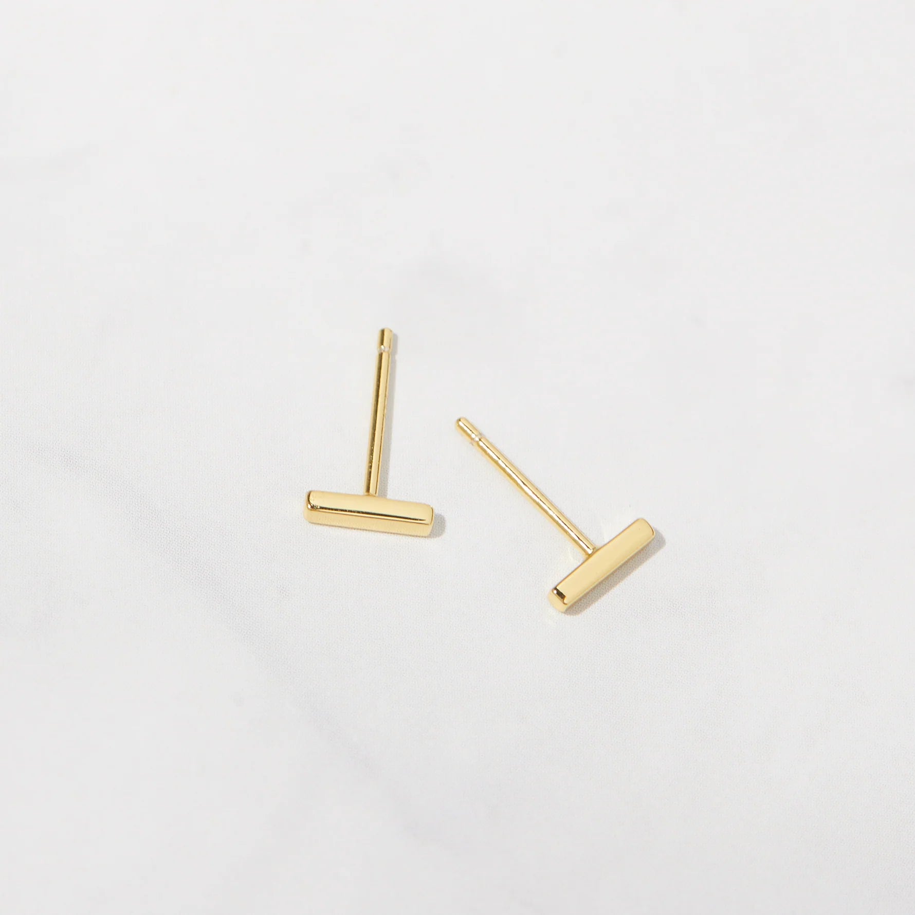 Plain Bar Studs Bar