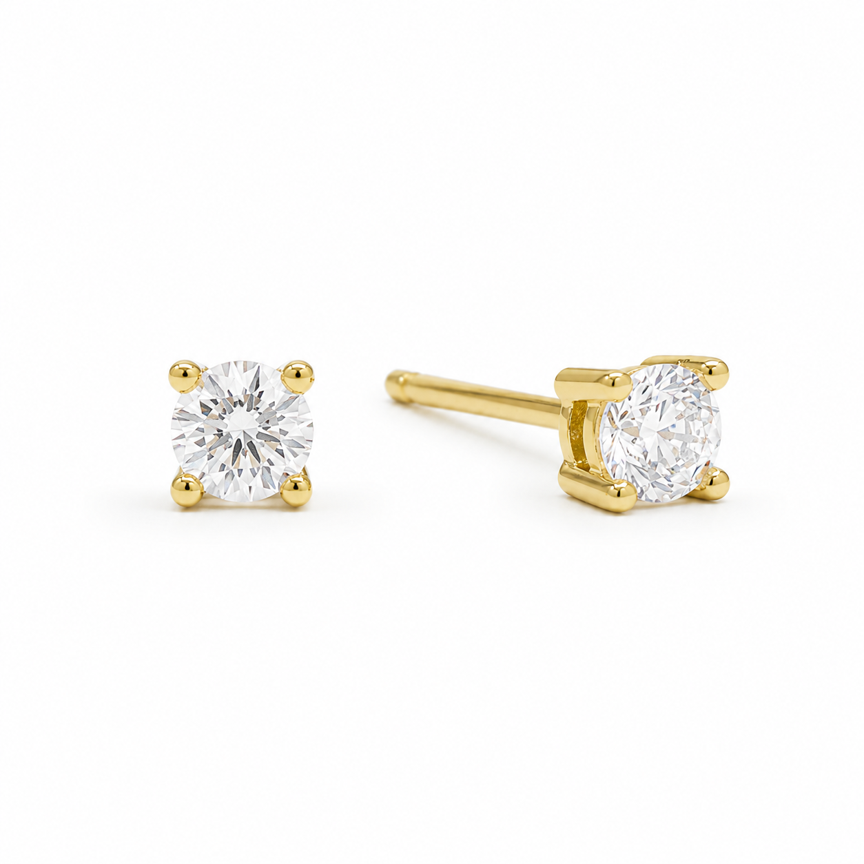Solitaire Studs 4mm