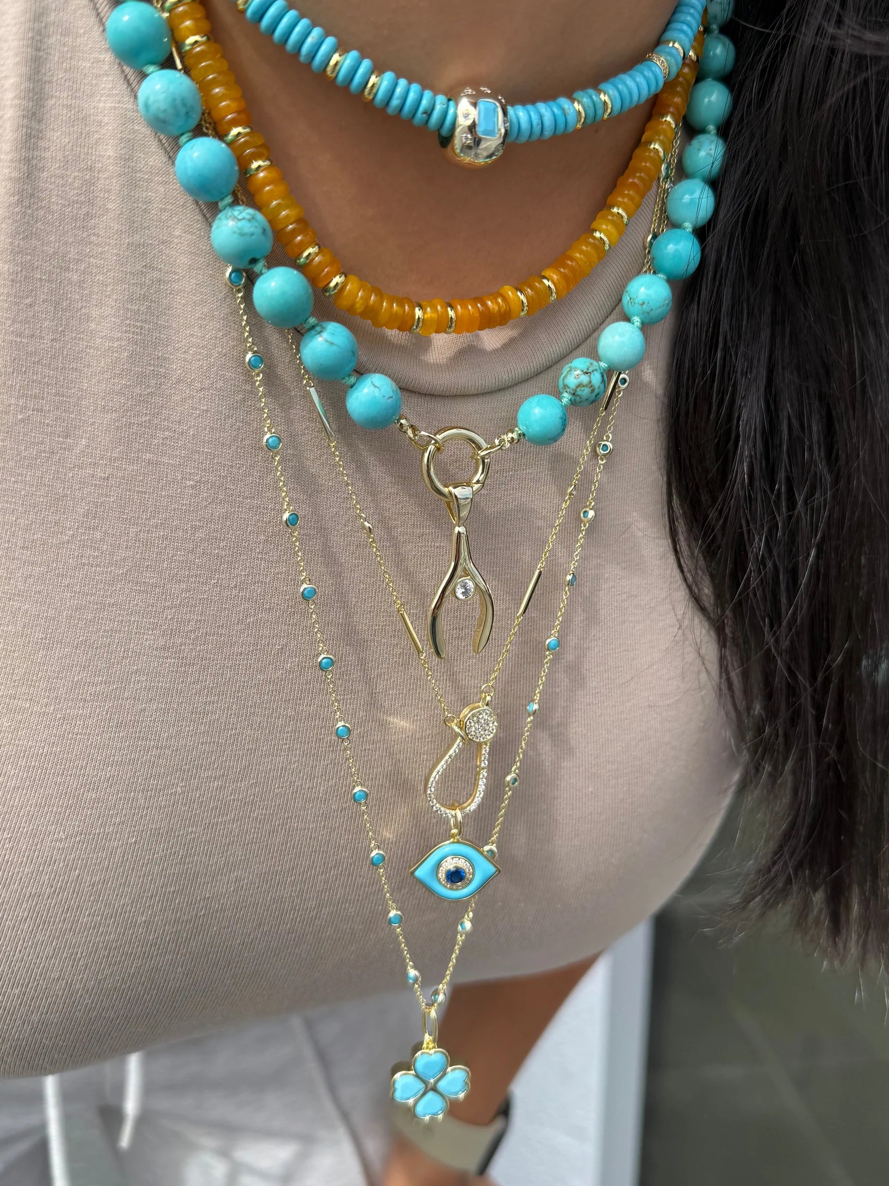 THE PAVÉ HOOK BAR NECKLACE