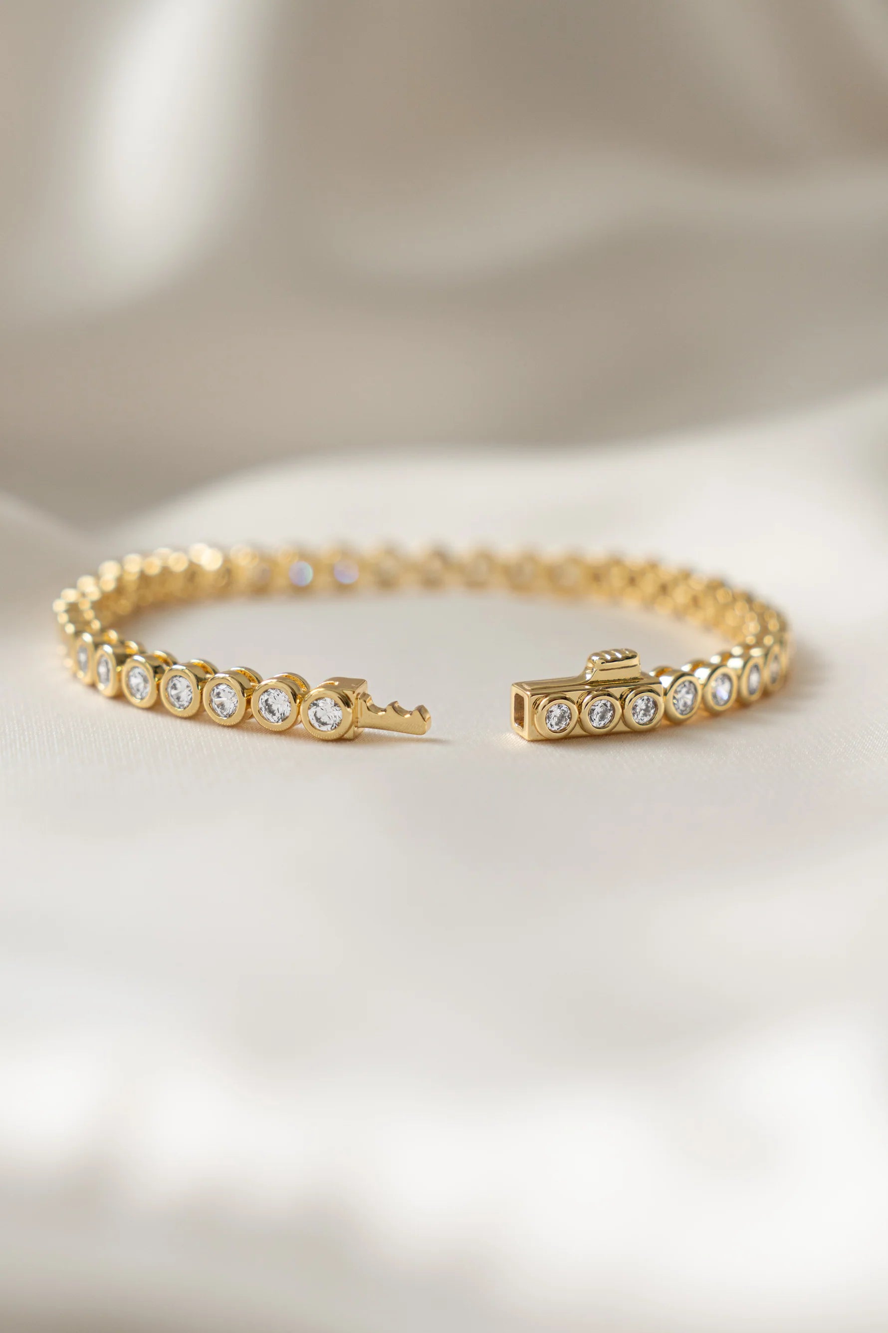 2mm Round Gold Bezel Tennis Bracelet